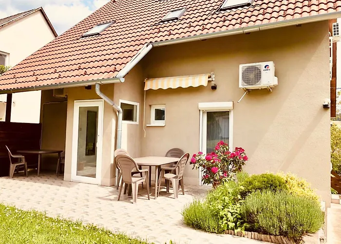 Relax Porta Vendeghaz Case de vacanță Orfű